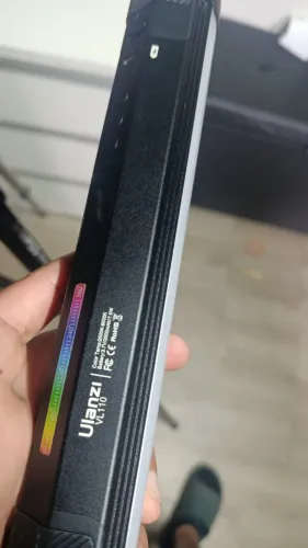Luz LED magnético Ulanzi Vl110 Rgb 24 cm 2600mah