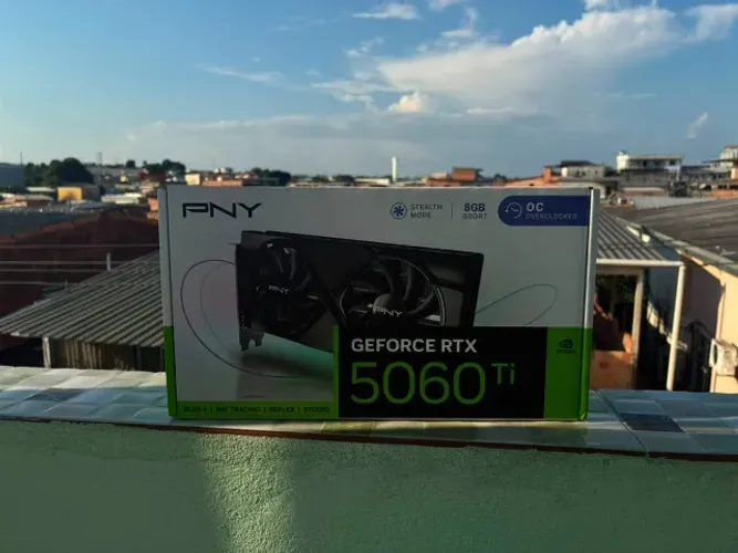 Placa de Vídeo PNY GeForce RTX 5060 Ti 8GB