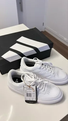 Tênis Adidas Courtblock 39