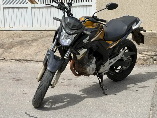 Vendo Ou Troco Twister CB 250F Flex 2020 