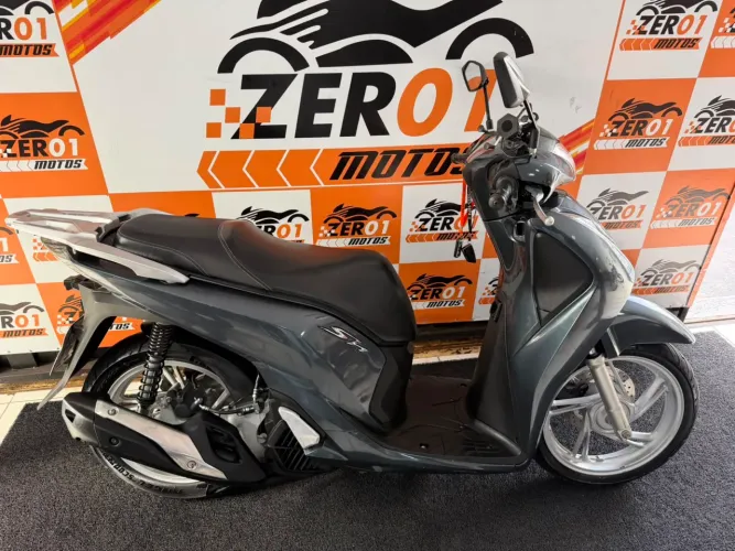 Honda Sh 150 BaixoKm Muito Nova Linda !!!