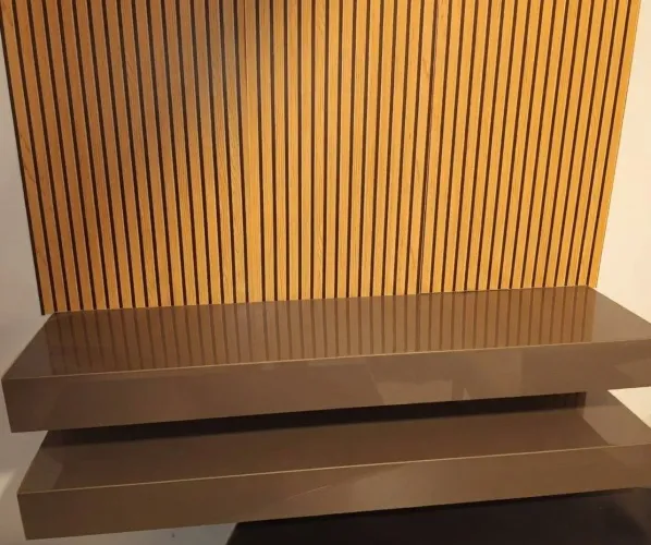 Prateleiras de porcelanato