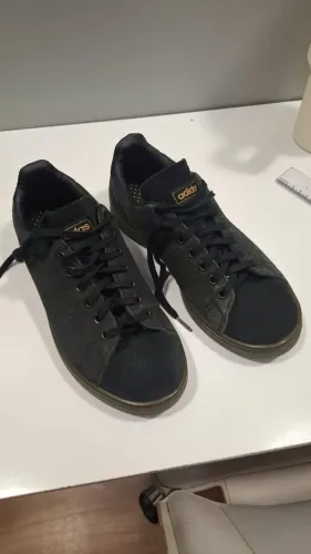Tênis Adidas Original tamanho 36