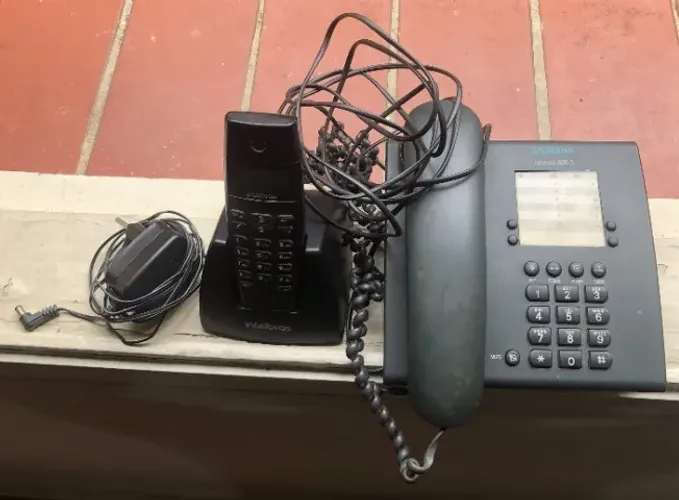 Lote 2 Telefones: Siemens Euroset 805 S + Intelbras Sem Fio TS 40 ID