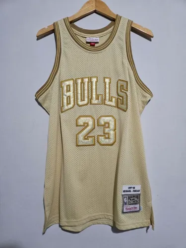 Regata NBA Basquete Michael Jordan Chicago Bulls 97/98 M&N Edição Especial Gold