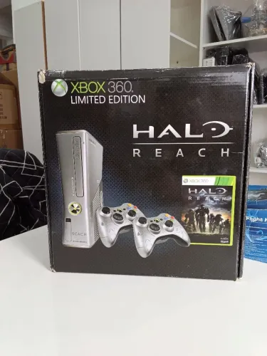 Vendo Xbox 360 Limited Edition Halo: Reach Semi novo