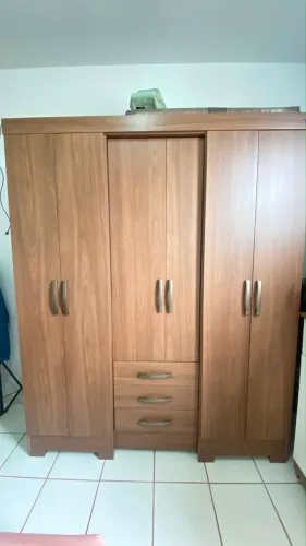 Guarda roupa casal 
