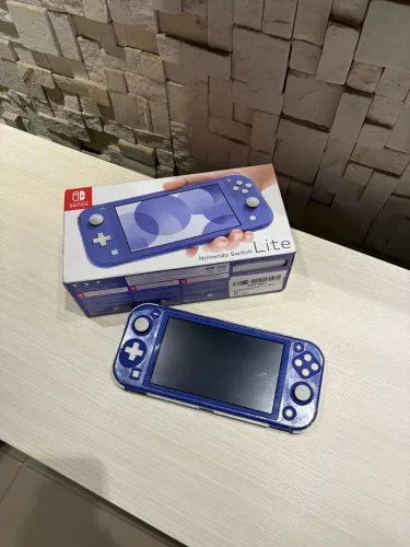 Nintendo switch lite, conservado e na caixa!!