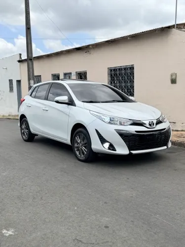 Toyota Yaris XLS Connect 1.5 Flex 16V 5P AUT 2021
