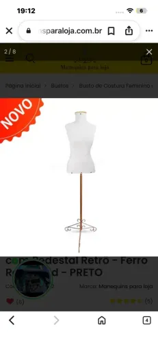 Manequim Feminino com Pedestal para Loja de Roupas