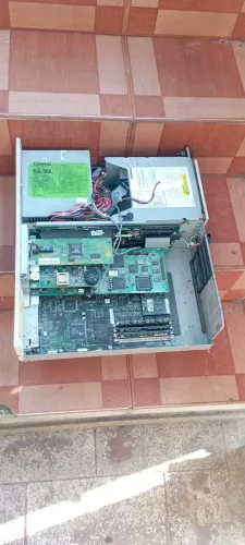 Pc Compaq antigo (anos 90) sem testes, memorias, drive e periféricos acompanham