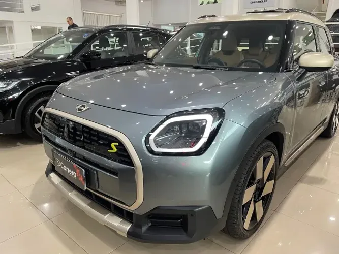 Mini Cooper Country. SE All4 TOP (elétrico) 2025