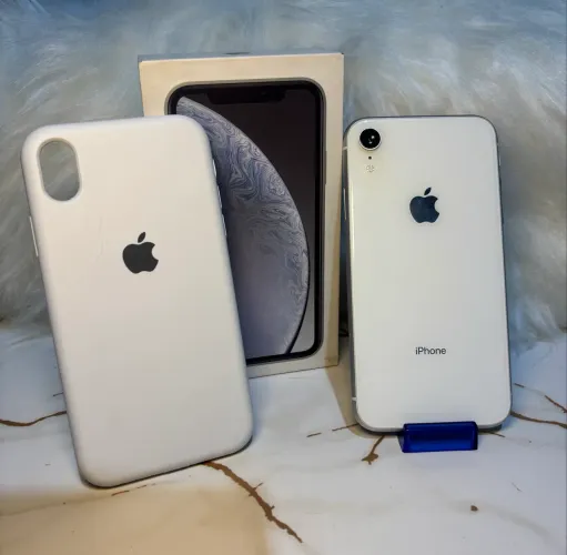 IPHONE XR - 64GB impecável