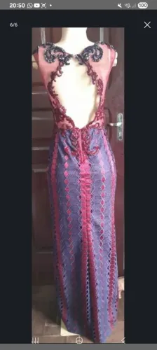 Vestido maravilhoso renda e muita pedraria