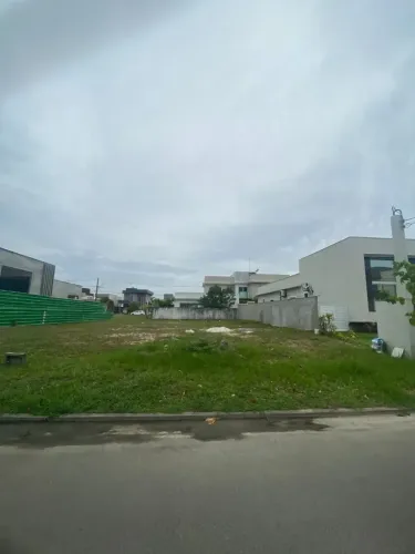 VENDO LOTE PLANO NO ALPHAVILLE TERRAS CAMAÇARI