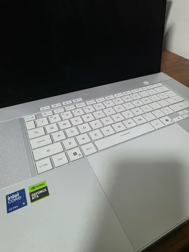 ROG Zephyrus G16 RTX 5060