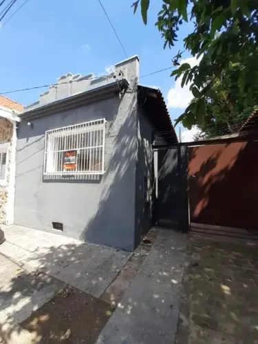 Casa p/ Alugar 70 m², 02 Dorms, Sala, Cozinha, Banheiro, Área de Serviço, Quintal - Vila R