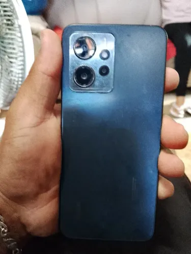 Xiaomi redimi note 12 128 gb  apena com tela quebrada mais nucionado tudo 