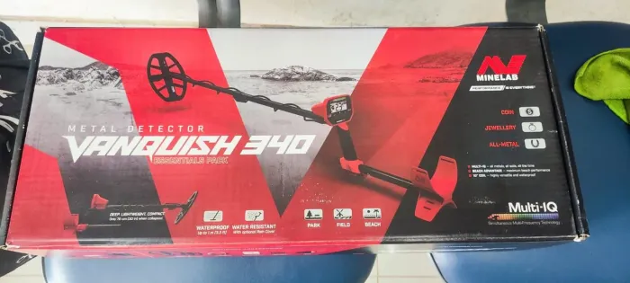Detector Vanquish 340 semi-novo 