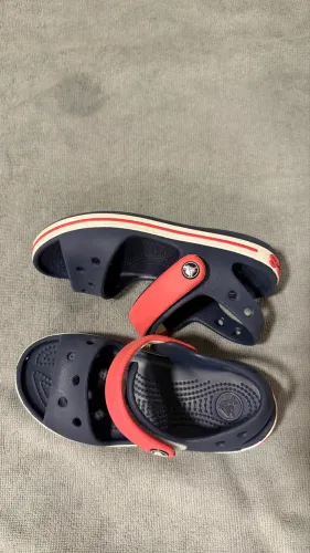 SANDALIA CROCS INFANTIL