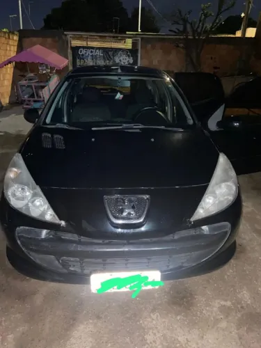 Peugeot 207 XR 1.4 Flex 8V 5P 2010