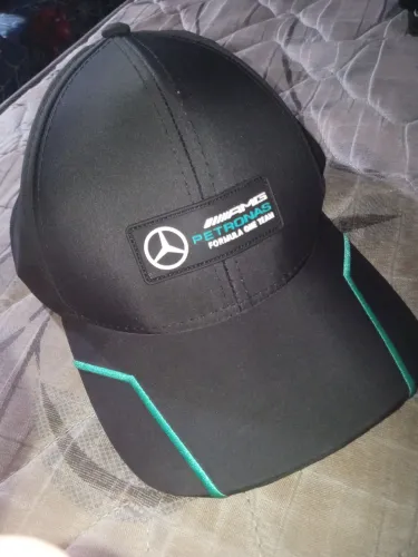 Boné Mercedes