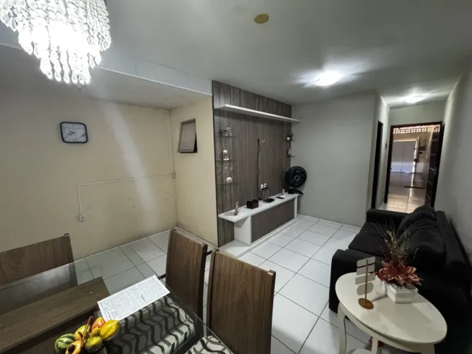 Casa para Venda em Fortaleza, Siqueira, 2 dormitórios, 1 suíte, 2 banheiros, 2 vagas