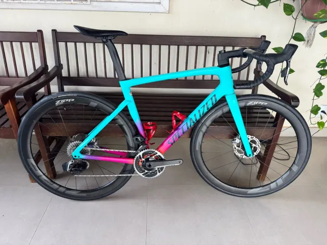 Specialized Tarmac SL7 pro 56 sram red zipp 303s