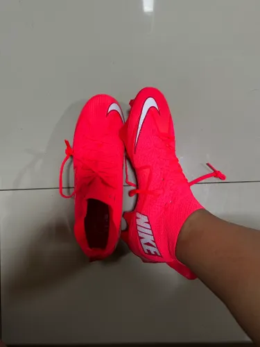 Chuteira Nike Edge 360 Flag Football/Futebol Americano