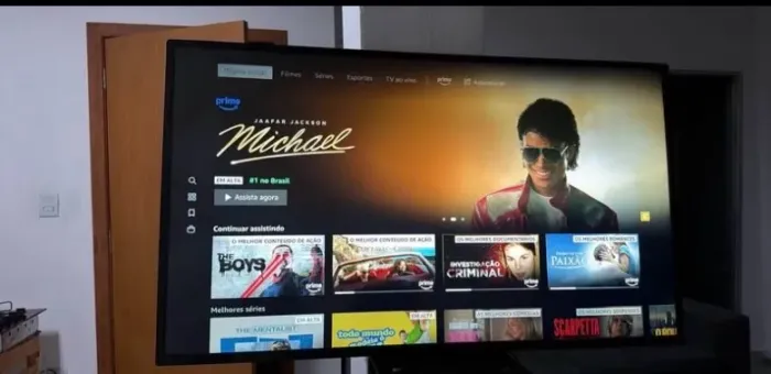 Vendo Televisão Phlico