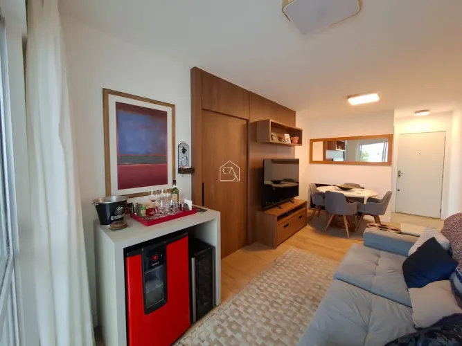 Apartamento à venda de 2 dormitórios em Barreiros, São José