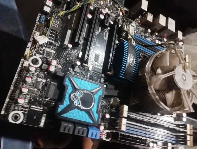 Pc gamer faltando apenas SSD e 1 RAM pra ficar completo  troco por celular bom!