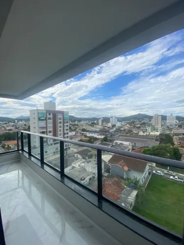 APARTAMENTO A VENDA EM CAMBORIÚ