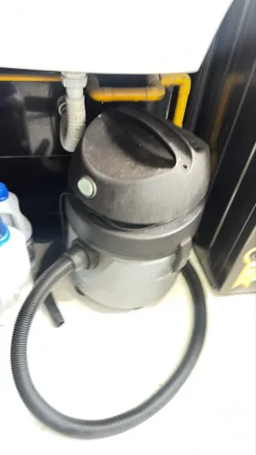 ASPIRADOR DE PÓ E LÍQUIDOS.