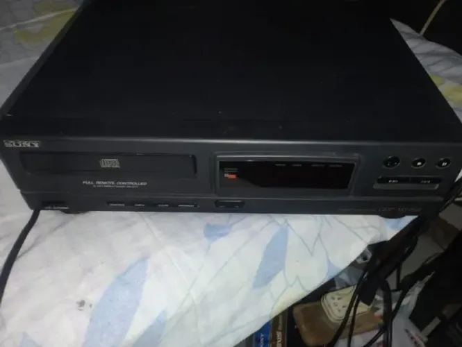 cd player sony parou de pegar cd !!