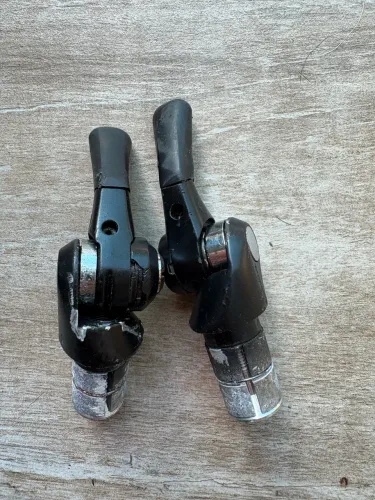Passadores dianteiro e traseiro shimano 2x11v