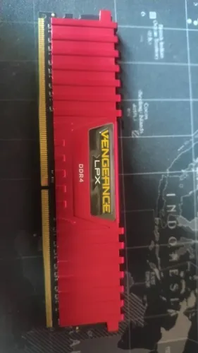 Memória ram ddr4 2400mhz 16lat vengeance lpx red 8gb