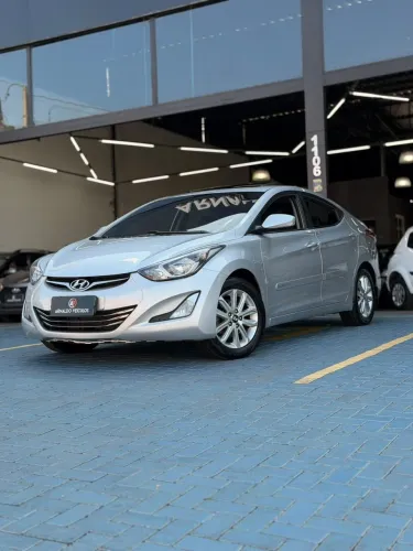 Hyundai Elantra GLS 2.0 16V Flex Aut. 2015
