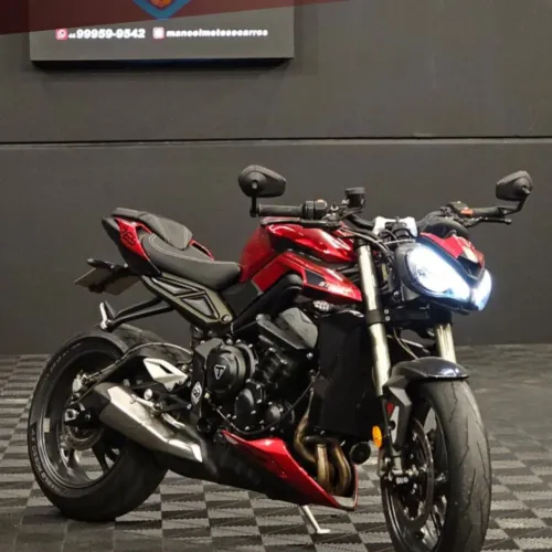 STREET TRIPLE 765 RS