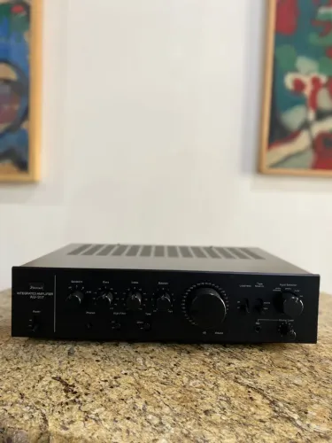 Sansui <br><br>Intregrated amplifier  AU-317 <br>(Amplificador integrado) com número de série 