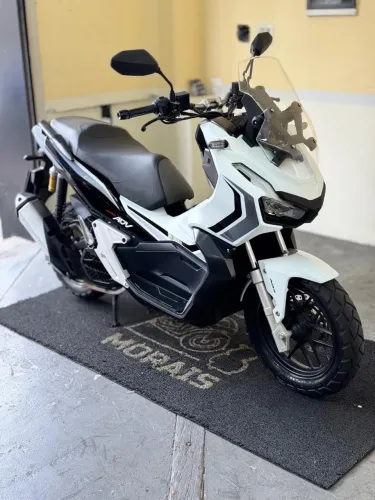 Honda adv 150 abs scooter 