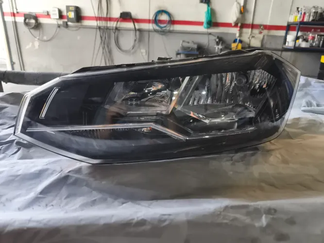 Farol dianteiro lado esquerdo virtus marcara negra 2018 a 2020