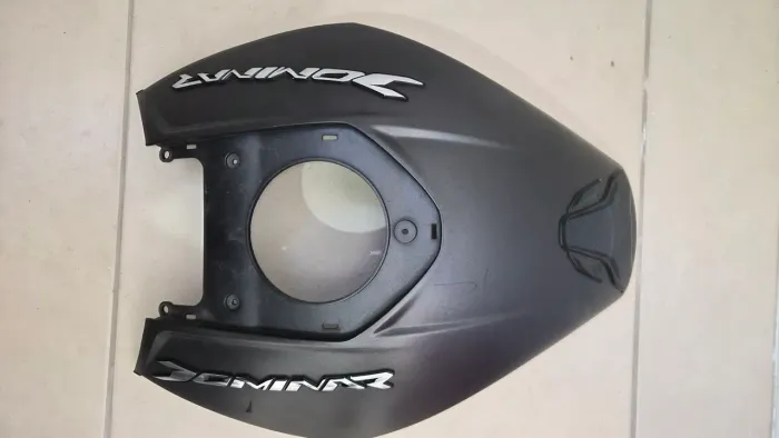 Capa Superior tanque Bajaj Dominar 400