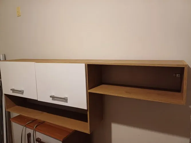 Armário Aéreo de Cozinha de Parede com Portas e Nicho - Madeira e Branco