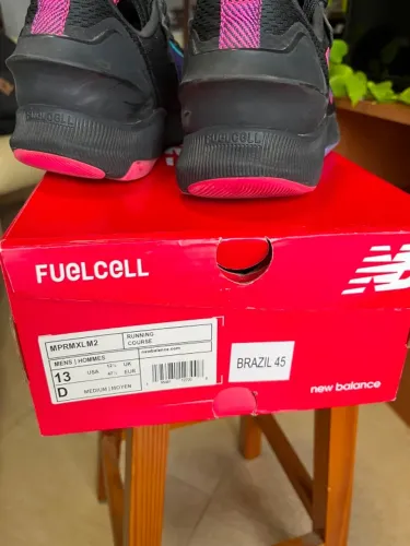 Tênis New Balance Fuelcell Propel RMXV2 Preto