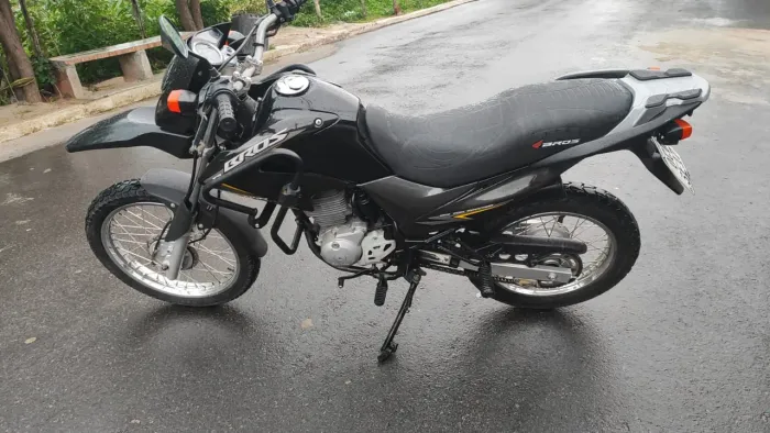 Moto toda em dias 