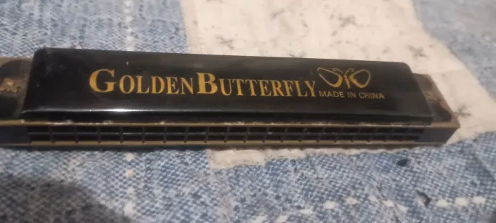 Golden Butterfly Gaita de aboca.
