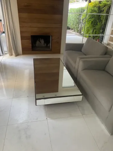 Mesa de centro espelhada