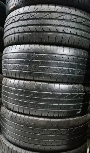 Jogo de pneus 185/65/15 Goodyear