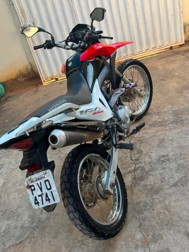 BROS 160 ANO 2015